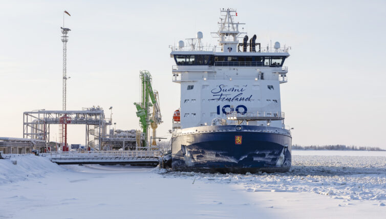 Arctia ice-breaker Polaris at the dock